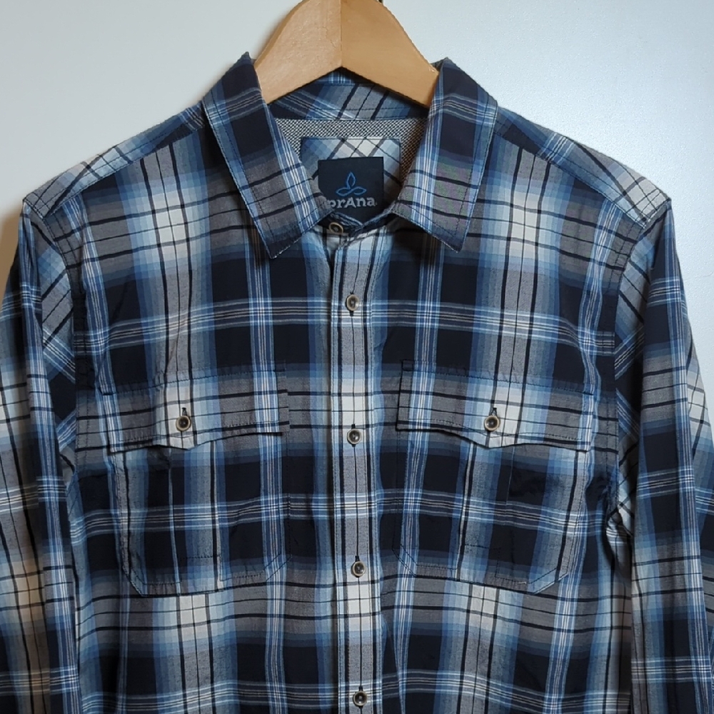 prAna Men's Blue Plaid Shirt Button Up Long Sleeve Medium